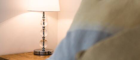 2 habitaciones, decoración personalizada y muebles diferentes