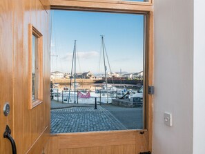 Interior - The Captain's Bank (Porthmadog)
