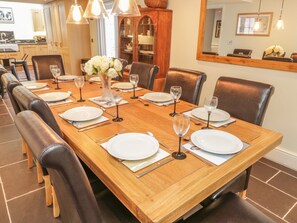 Cottage | Private kitchen - Bryn Derwen Coach House (Bangor)