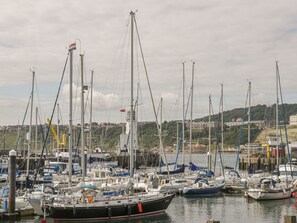 Cottage | Interior - Hillcrest (Scarborough)