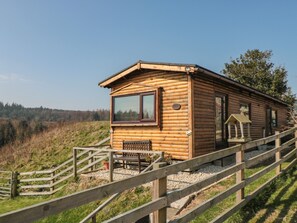 Exterior - Castle View Cabin (Scarborough)
