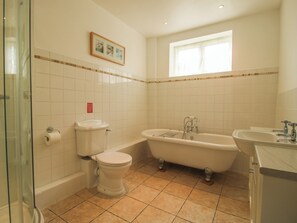 Cottage | Phòng tắm | Buồng tắm vòi sen