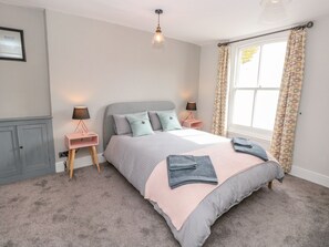 Cottage | Interior - 34b Clarence Street (Dartmouth)