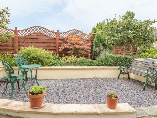 Cottage | Property grounds