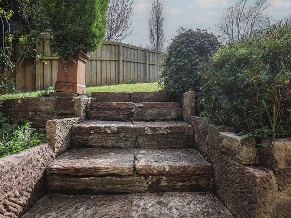 Cottage | Property grounds