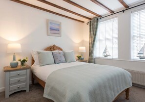 Cottage | Interior - Fossil Cottage (Whitby)