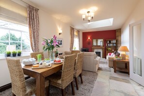 Cottage | Front of property