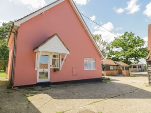 Cottage | Interior