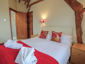 6 bedrooms, individually decorated, individually furnished, free WiFi - Hunters Moon (Tenbury Wells)