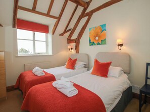6 bedrooms, individually decorated, individually furnished, free WiFi
