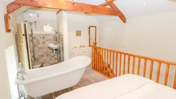 Cottage | Bathroom