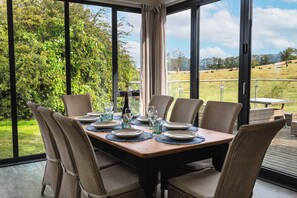 Dining - Betony (Bamburgh)