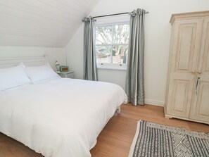 Cottage | Interior - Willow Cottage (Dartmouth)
