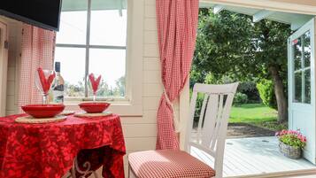 Cottage | Bếp riêng | Tủ lạnh, lò vi sóng, ấm điện, lò nướng bánh mì