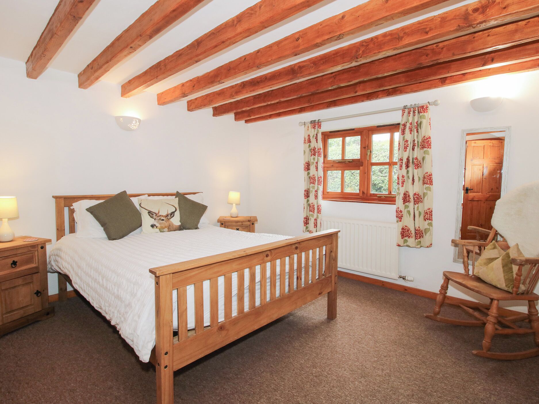 3 bedrooms, individually decorated, individually furnished, free WiFi