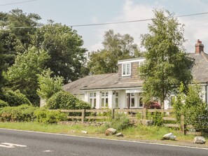 Cottage | Interior - Vallum Kiosk (Hexham)