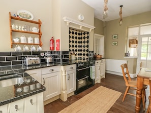 Cottage | Interior
