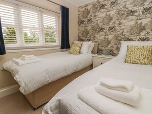 Cottage | Individually decorated, individually furnished, free WiFi