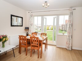 2 habitaciones, decoración personalizada y muebles diferentes 