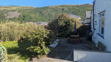 Cottage | Outdoor dining