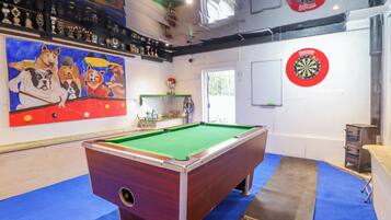 Cottage | Games room