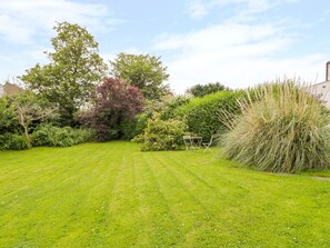 Cottage | Property grounds