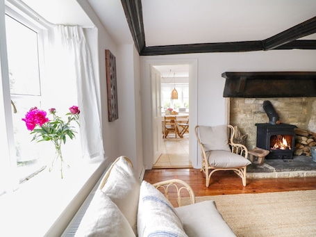 ์ฝํฐ์ง | ๋ด๋ถ