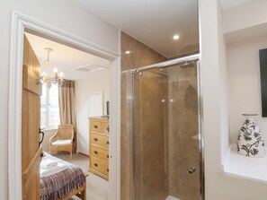 Cottage | Bathroom | Shower