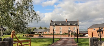 Rhandregynwen Hall