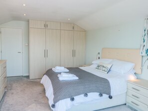 4 bedrooms, individually decorated, individually furnished, free WiFi - Estuary View (Dartmouth)