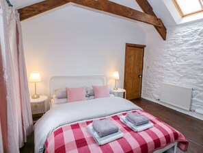 Cottage | 3 bedrooms, individually decorated, individually furnished, free WiFi - Llety (Fishguard)