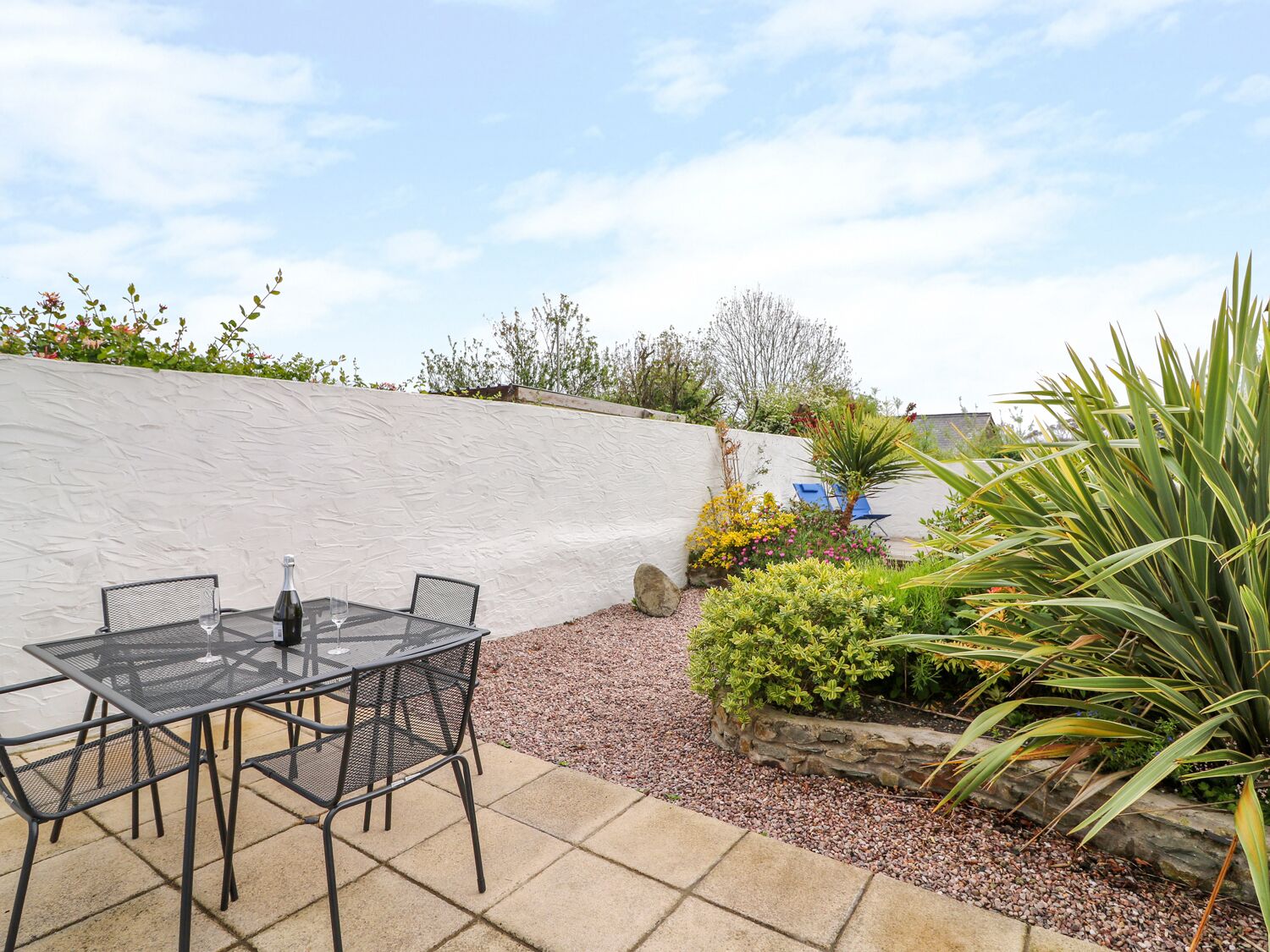 Cottage | Property grounds