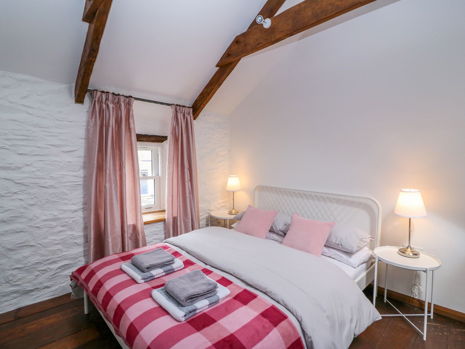 Casa de campo | 3 quartos, individualmente decorados, individualmente mobiliados