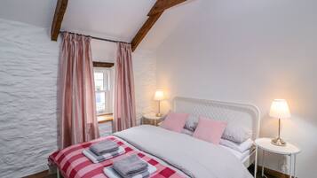 Casa de campo | 3 quartos, individualmente decorados, individualmente mobiliados