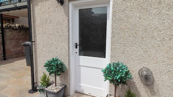 Cottage | Exterior detail