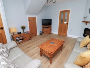 Living area - Hasting Dairy (Seahouses)