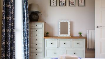 3 bedrooms, individually decorated, individually furnished, free WiFi