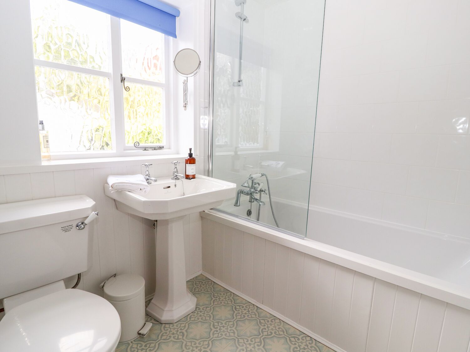 Cottage | Bathroom | Shower