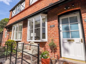 Cottage | Interior