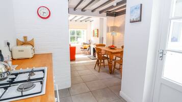 Cottage | Interior
