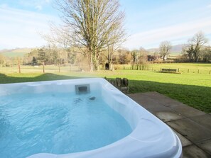 Cottage | Property grounds - Little Bicton (Craven Arms)