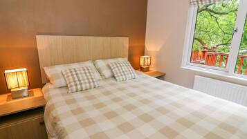 3 habitaciones, decoración personalizada y muebles diferentes