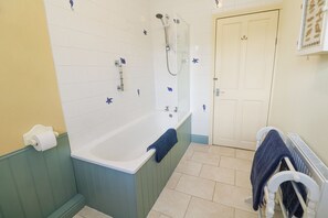 Cottage | Bathroom | Shower - Old Chapel Cottage (Penzance)