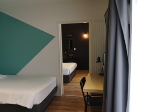 1 bedroom, desk, blackout drapes, bed sheets