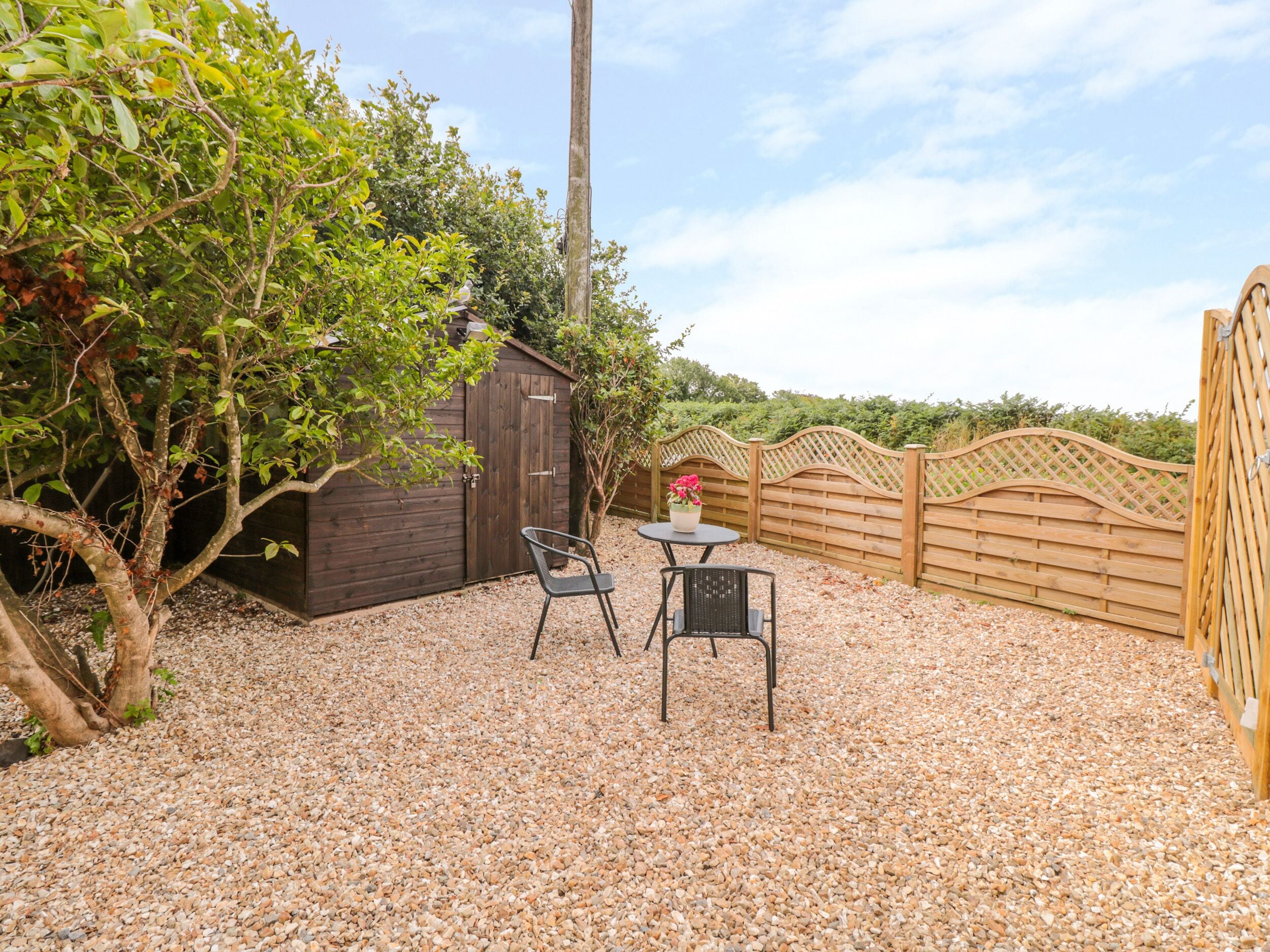 Cottage | Property grounds