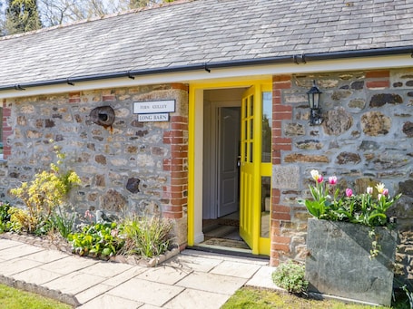 Cottage | Exterior. Ferngully