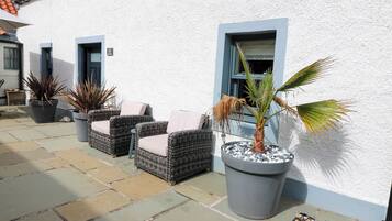 Cottage | Terrace/patio