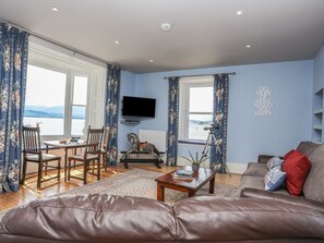 Cottage | Interior - Gadlys House - Waters Edge (Beaumaris)