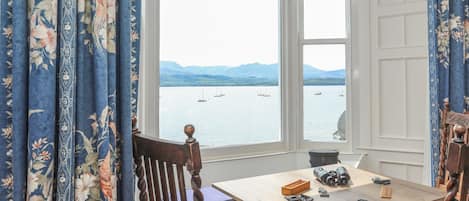 Cottage | Interior