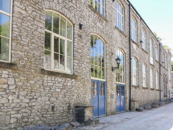 Cottage | Exterior - Wye Apartment, Litton Mill (Buxton)
